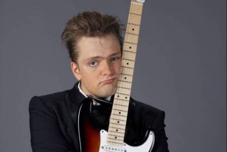 кто это мужчина? кто это мужчина?