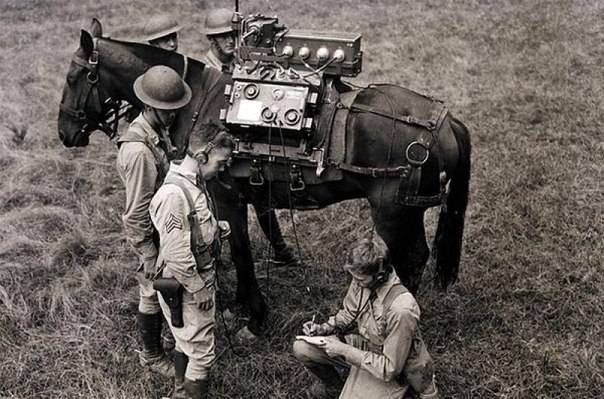 Мобильный узел связи пехоты