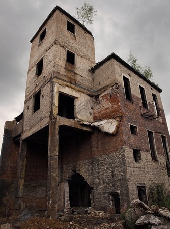 Фотографии заброшенного завода(дополнение к теме http://stalker.uz/zavody/zabroshenyi-khimicheskii-zavod-v-roshale.html)