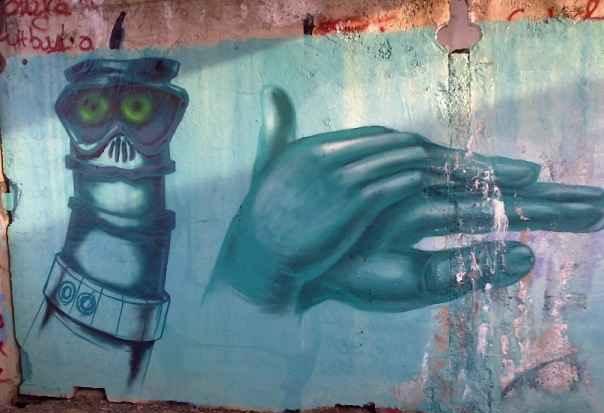 Недостроенная котельная, угольная база и дом.