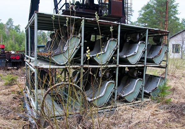 Списанная авиатехника на аэродроме, город Киржач, Владимировская область. Списанная авиатехника на аэродроме, город Киржач, Владимировская область.