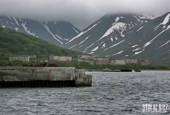 Заброшенная военная база подлодок ВМФ