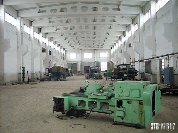 Заброшенный военно-ремонтный завод в Новосибирской области