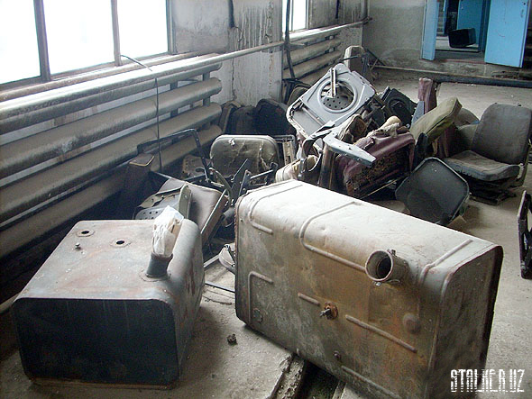 Заброшенный военно-ремонтный завод в Новосибирской области