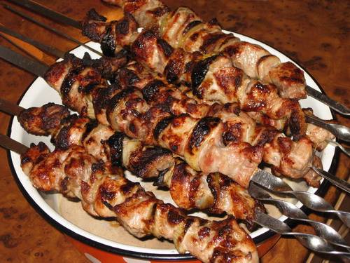 Водка есть, держи, пожрать Водка есть, держи, пожрать