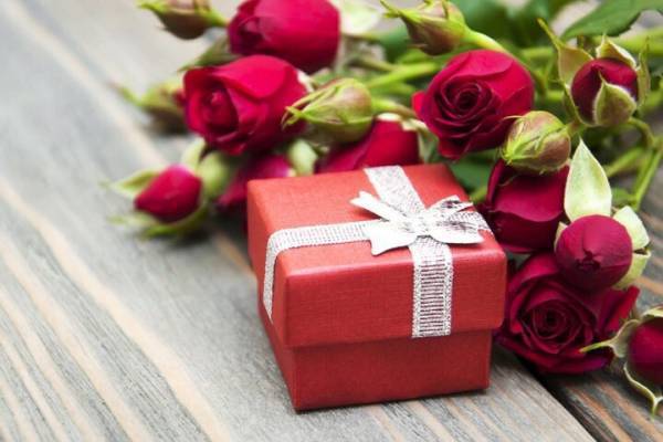 Всех дам с международным 8 марта! 