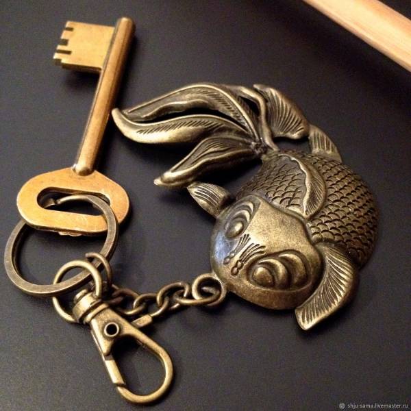 Бармен кивнул и кинул Бармен кивнул и кинул