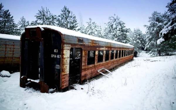 Американский фотограф сравнил локации Метро: Исход с реальными местами Чернобыля