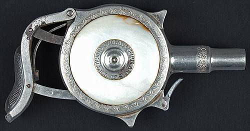 Ножи-кастеты.