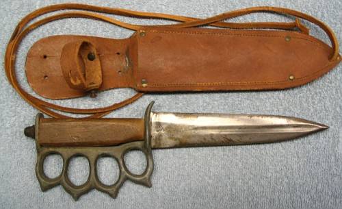 Ножи-кастеты.