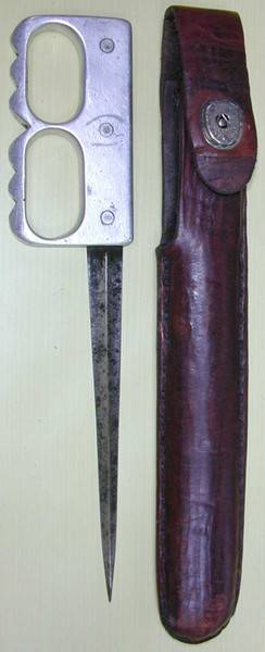 Ножи-кастеты.