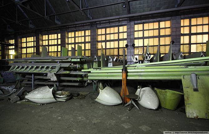 Заброшенный-авиа цех 1952 г. Заброшенный-авиа цех 1952 г.