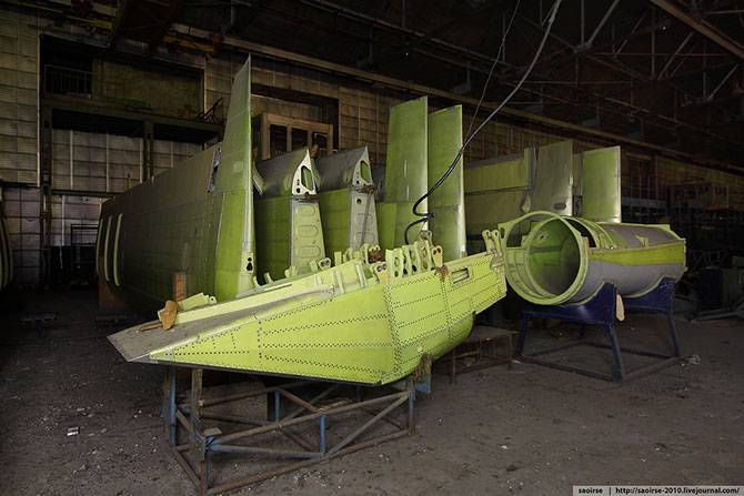 Заброшенный-авиа цех 1952 г. Заброшенный-авиа цех 1952 г.