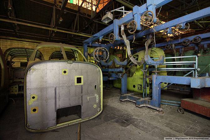 Заброшенный-авиа цех 1952 г. Заброшенный-авиа цех 1952 г.