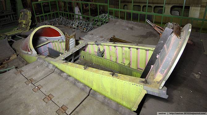 Заброшенный-авиа цех 1952 г. Заброшенный-авиа цех 1952 г.