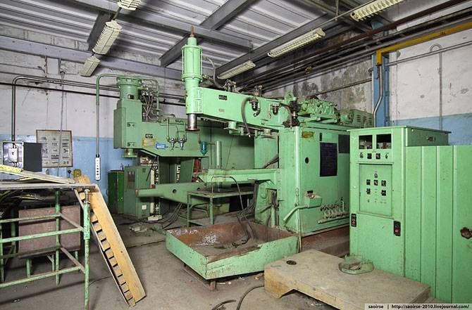 Заброшенный-авиа цех 1952 г. Заброшенный-авиа цех 1952 г.